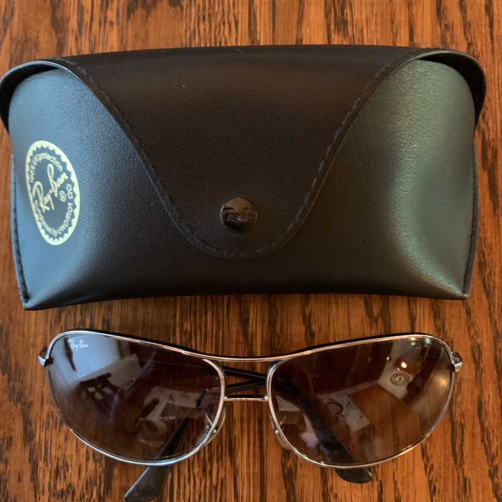 Ray-Ban Brown Aviator Sunglasses with Black Case